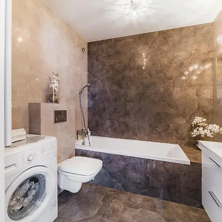 公寓 Apartament Lorenzo 格丁尼亚